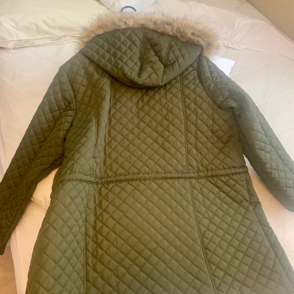 Olive green winter jacket with hoodie - Picture 5 of 5